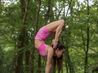 Promo Contortionist Pixie Contortionist London