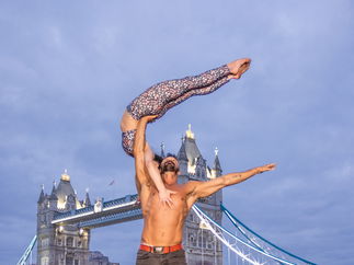 Promo Contortionist Pixie Contortionist London