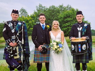 Promo Drums and Pipes Piper Edinburgh