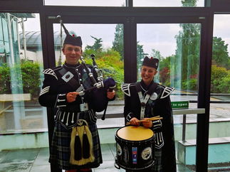 Promo Drums and Pipes Piper Edinburgh