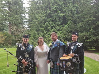 Promo Drums and Pipes Piper Edinburgh