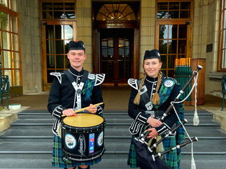 Promo Drums and Pipes Piper Edinburgh