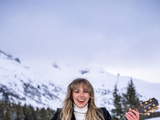 Promo Cydney Smith Singer Guitarist London