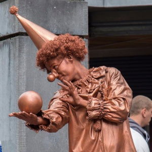 Promo Clown Living Statues  Leicestershire