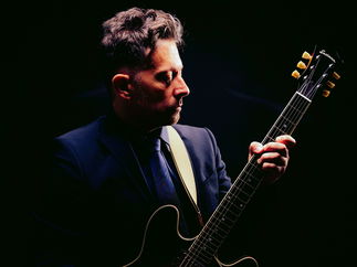 Promo Velvet Harmony Jazz Singer London