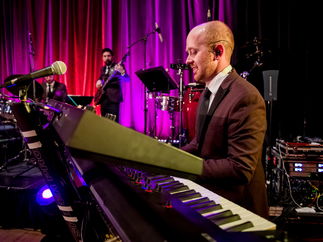 Promo The Swing Smiths Swing and Soul Band London