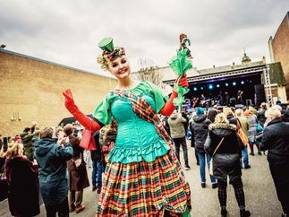 Promo Stilt Walker Verity Stilt Walker Perth and Kinross