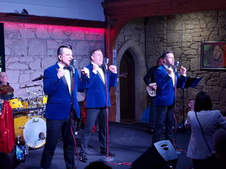 Promo The Three Seasons Tribute Act South Lanarkshire