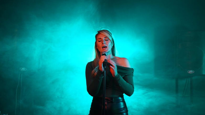 Promo Laura Davy Solo Artist, Duo or Trio Essex