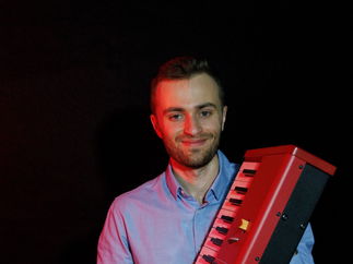 Promo Lewis Paul Keys Pianist Rhondda Cynon Taf