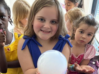 Promo Bubbletastic Bubbleologist Mix and Mingle Entertainer London