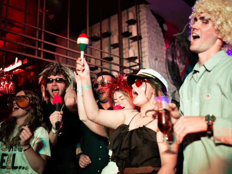 artists similar to Bandaoke Knights