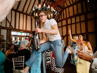 Promo Sax Vibes Saxophonist Devon