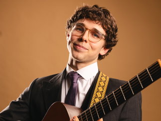 Promo Alfie Singer Guitarist East Sussex