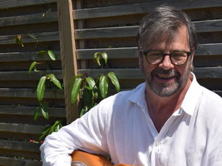 Promo Tim Hedley Solo Singer/ Guitarist Kent