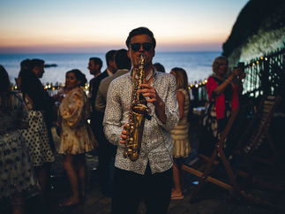 Promo Sax Vibes Saxophonist Devon