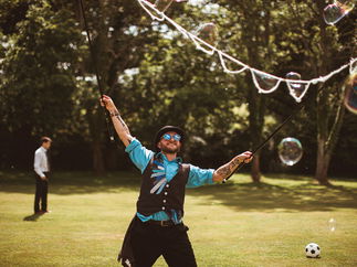 Promo Bubbleologist Street Performer Leicestershire