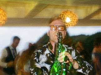 Promo Sax Vibes Saxophonist Devon