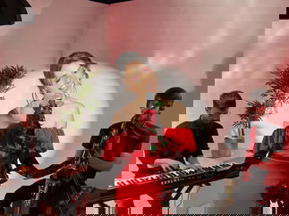 Promo Sonia and The Red Ties Jazz Band London