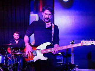 Promo Misschief Rock and Pop Party Band Wiltshire