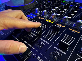 Promo DJ Mr Wright Party DJ London