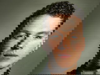 Promo Max Richards Solo Singer/Guitarist Kent