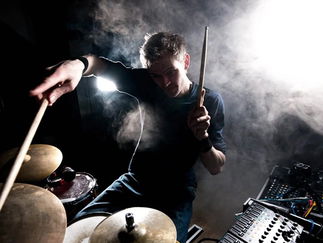 Promo Tones And The Beat Live Vocal, Drum and DJ Duo Surrey