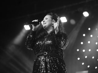 Promo Hayley Sings Solo Singer With Tracks Essex