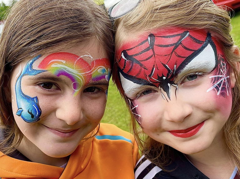 artists similar to Artistic Face Painters