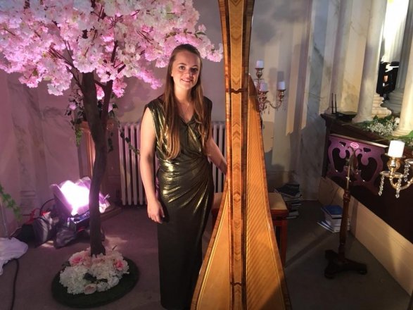Promo Estelle Harpist Harpist Derbyshire