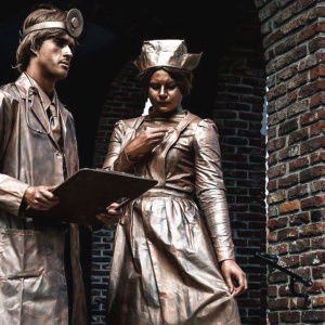 Promo Doctor and Nurse Living Statues  Leicestershire
