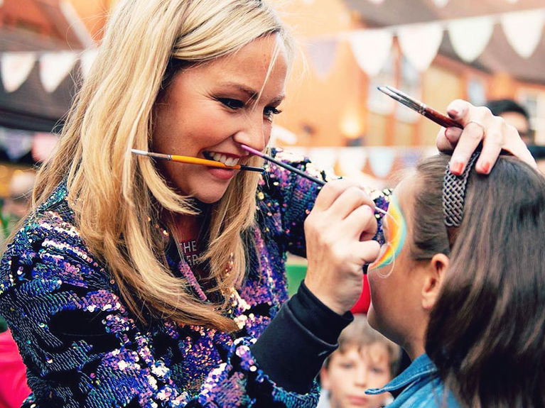 artists similar to Glitter and Sparkle