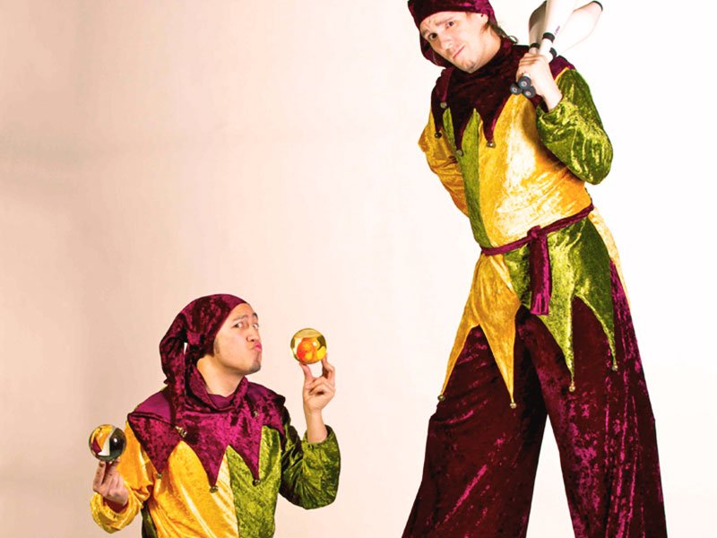 Promo Jugglers In Jester Costume Circus Performer Leicestershire