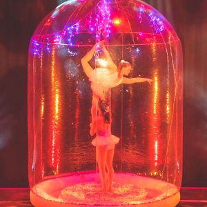 Promo Magical Snowdome  London