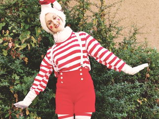 Promo Walkabout Characters Street Performer Leicestershire