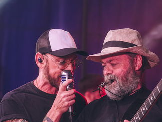 Promo Dynamo and the Horns Soul, Pop and Motown Party Band Cheshire