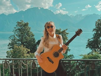 Promo Cydney Smith Singer Guitarist London