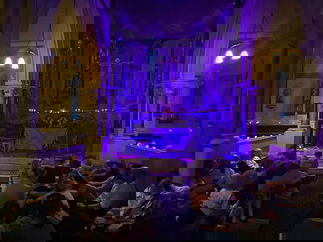 Promo Velvet Harmony Jazz Singer London