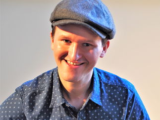 Promo Tommy Hollington Pianist Gloucestershire