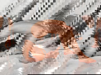 Promo Contortionist Pixie Contortionist London