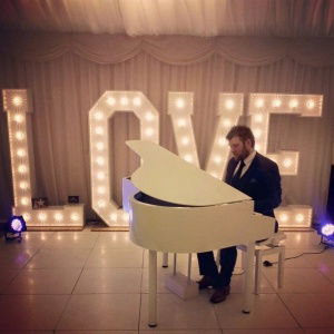 Promo James Robert  West Yorkshire