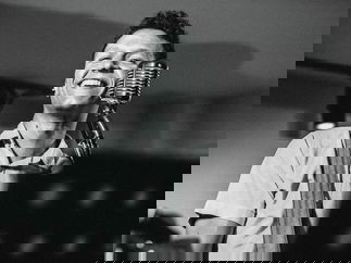 Promo Max Richards Solo Singer/Guitarist Kent