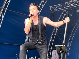 Promo (Robbie Williams) A Tribute To Robbie Williams Robbie Williams Tribute Act Berkshire