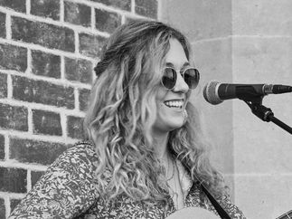 Promo Kelly Barnes Solo Singer Guitarist Northamptonshire