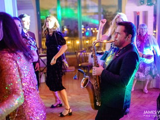 Promo Sax It Up Saxophonist Kent