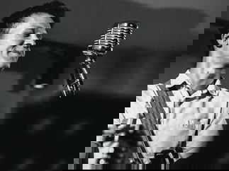 Promo Max Richards Solo Singer/Guitarist Kent