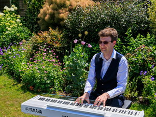 Promo Tom K Pianist Hampshire