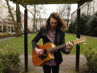 Promo Thomas J Classical Guitarist London