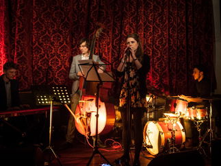 Promo Evelyn and The Vipers Rock, Pop and Soul Wedding Function Band Bristol