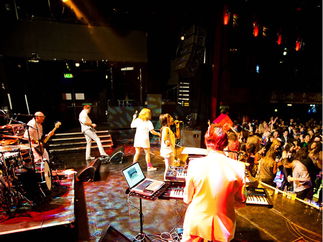 Promo Absolute 80s 80